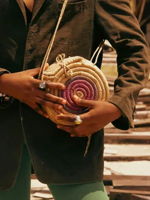 Bolso redondo de palma