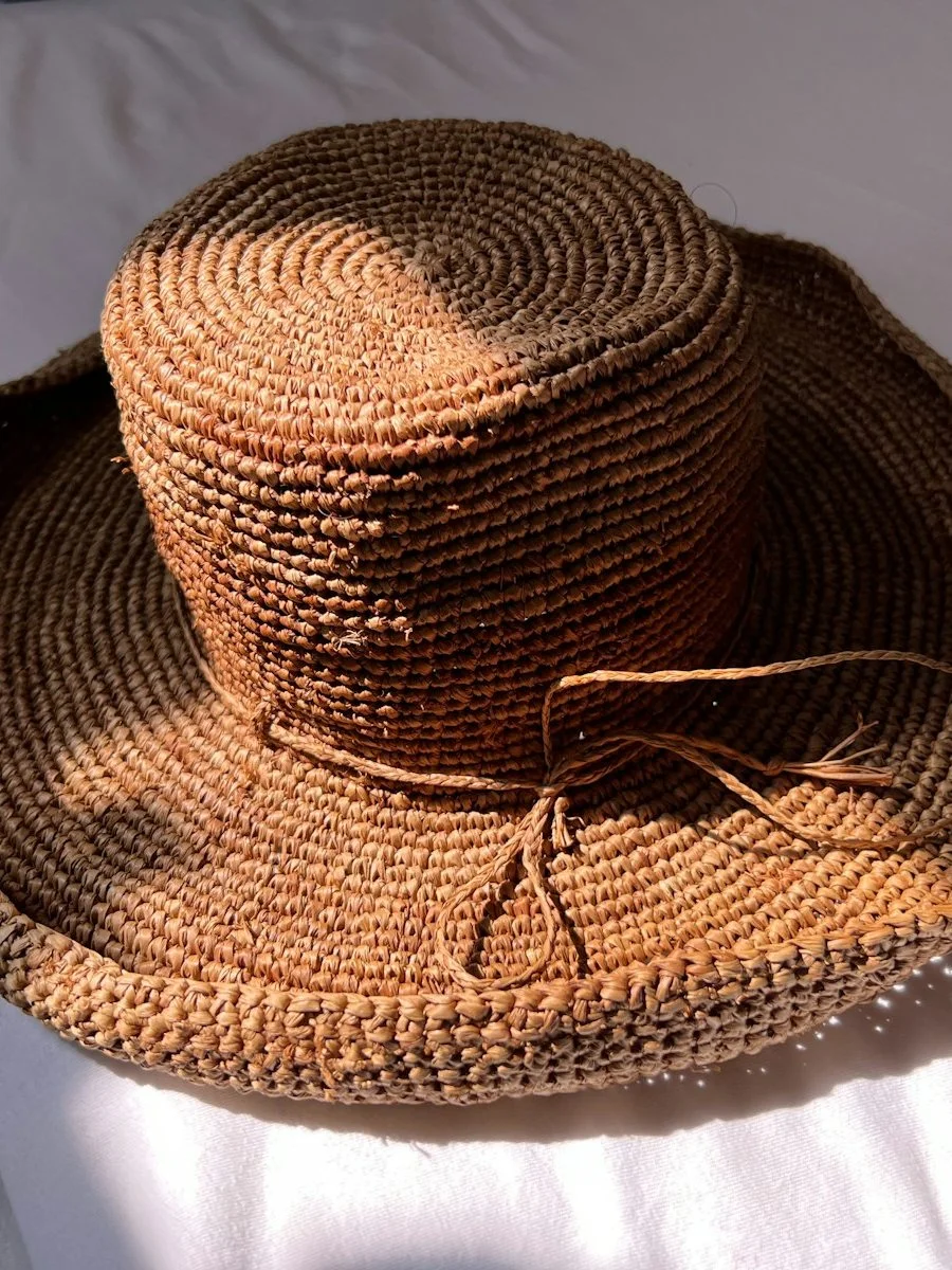 Sombrero de palma ala ancha