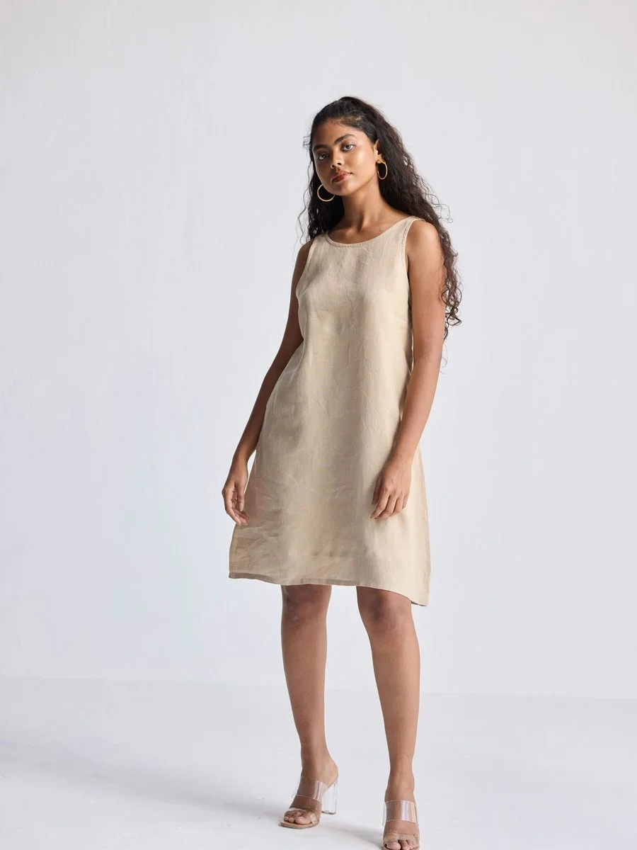 Vestido midi de tirantes