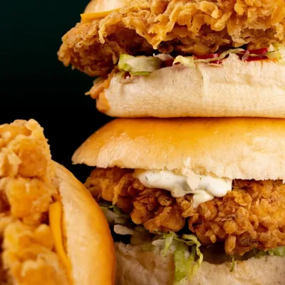 Sándwich de pollo crujiente