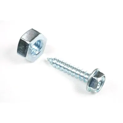 Tornillo hexagonal con tuerca